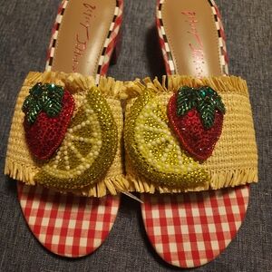NWT Betsey Johnson Red Gingham Sandals with Adorned Fruit Accents Sz. 5.5
